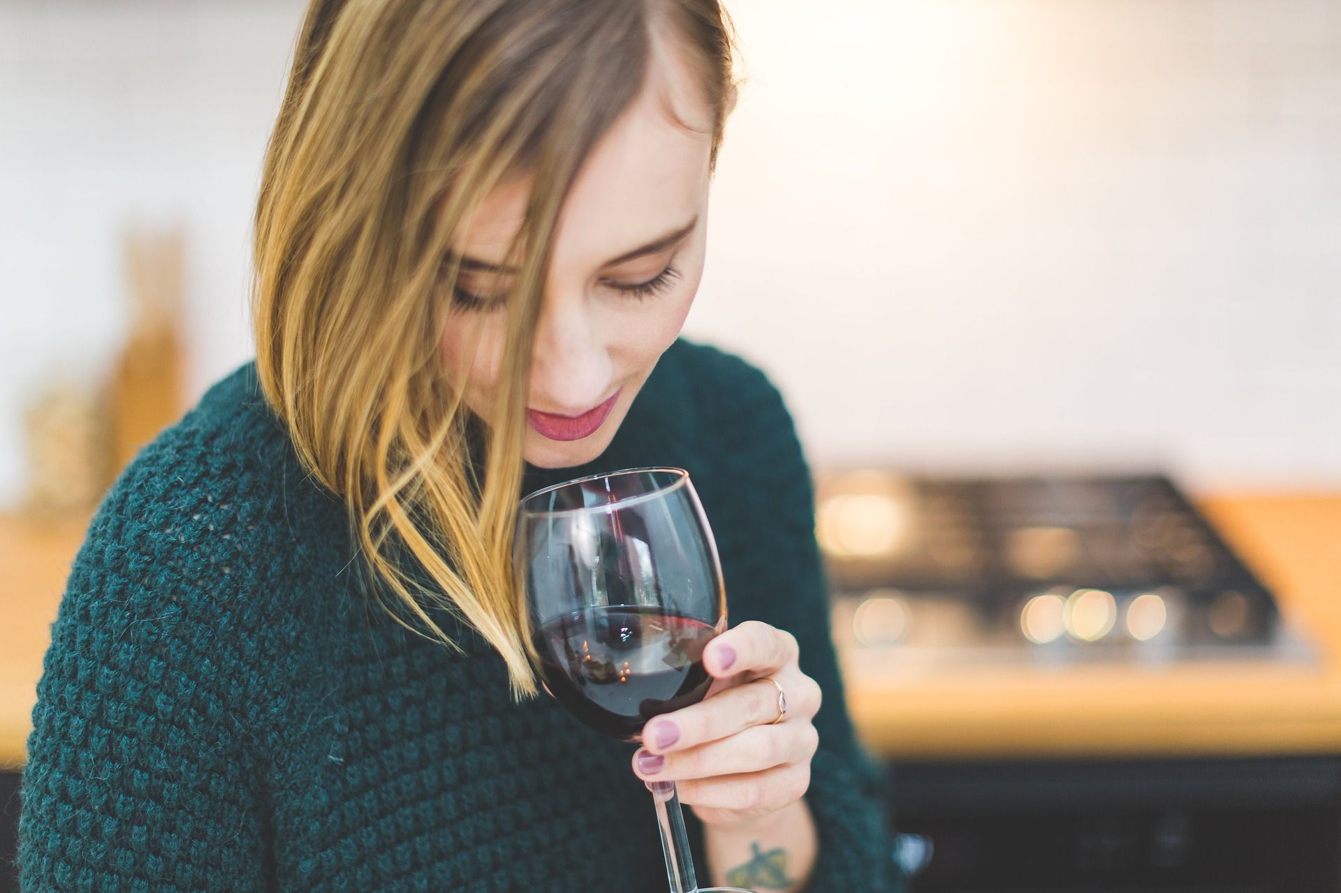 How to Taste Wine Like a Sommelier